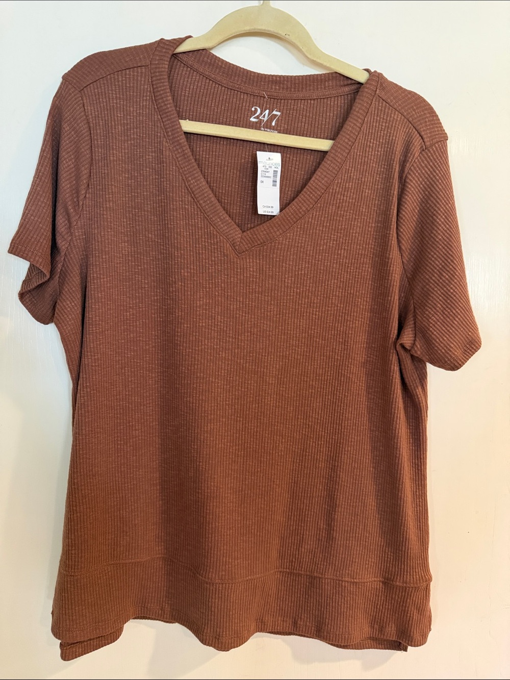 Maurice’s NWT V-Neck Short Sleeve Ribbed knit sz XL Top in Rust